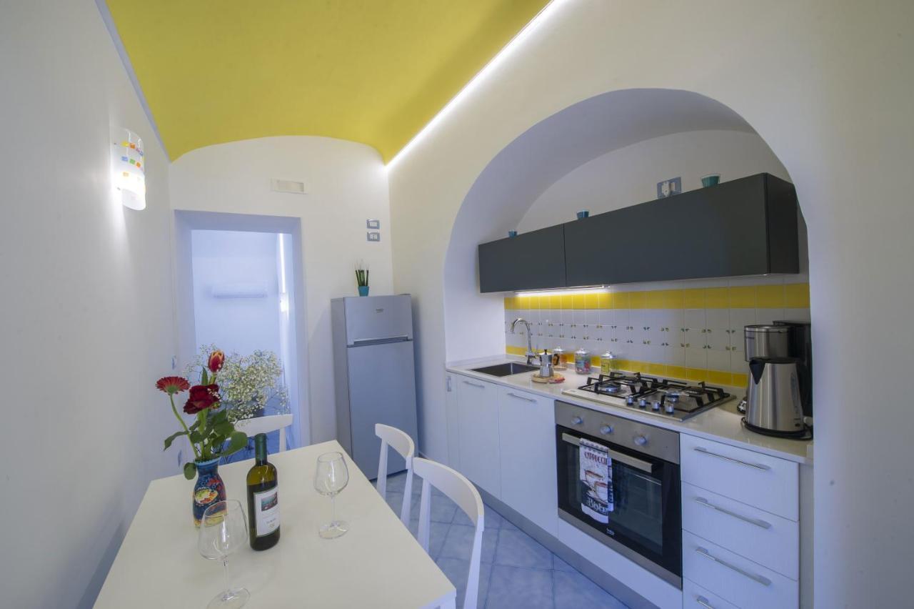 Appartement Domus Caterina à Furore Extérieur photo