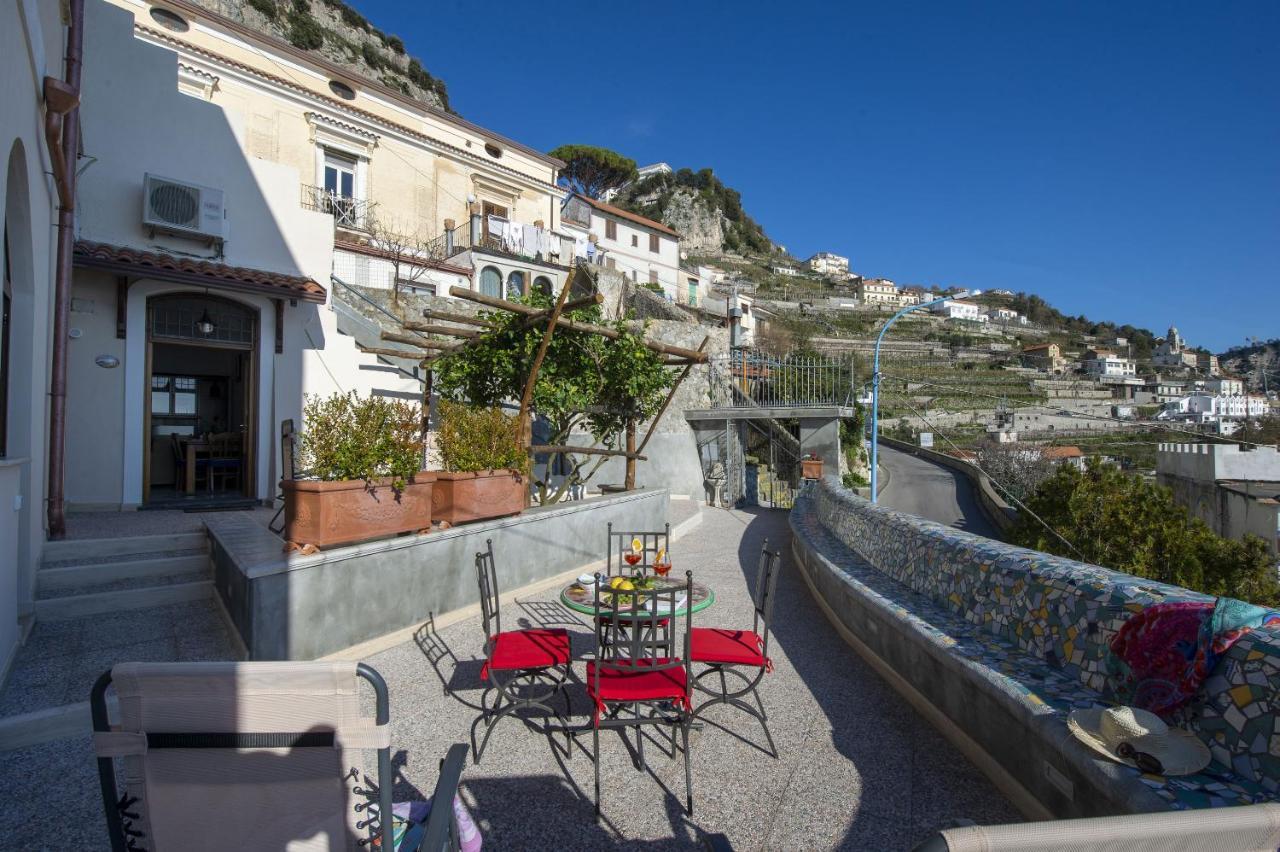 Appartement Domus Caterina à Furore Extérieur photo