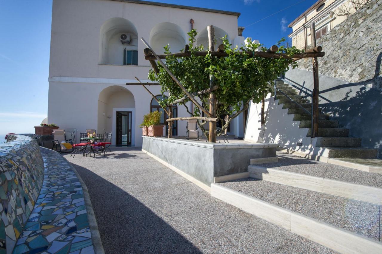 Appartement Domus Caterina à Furore Extérieur photo