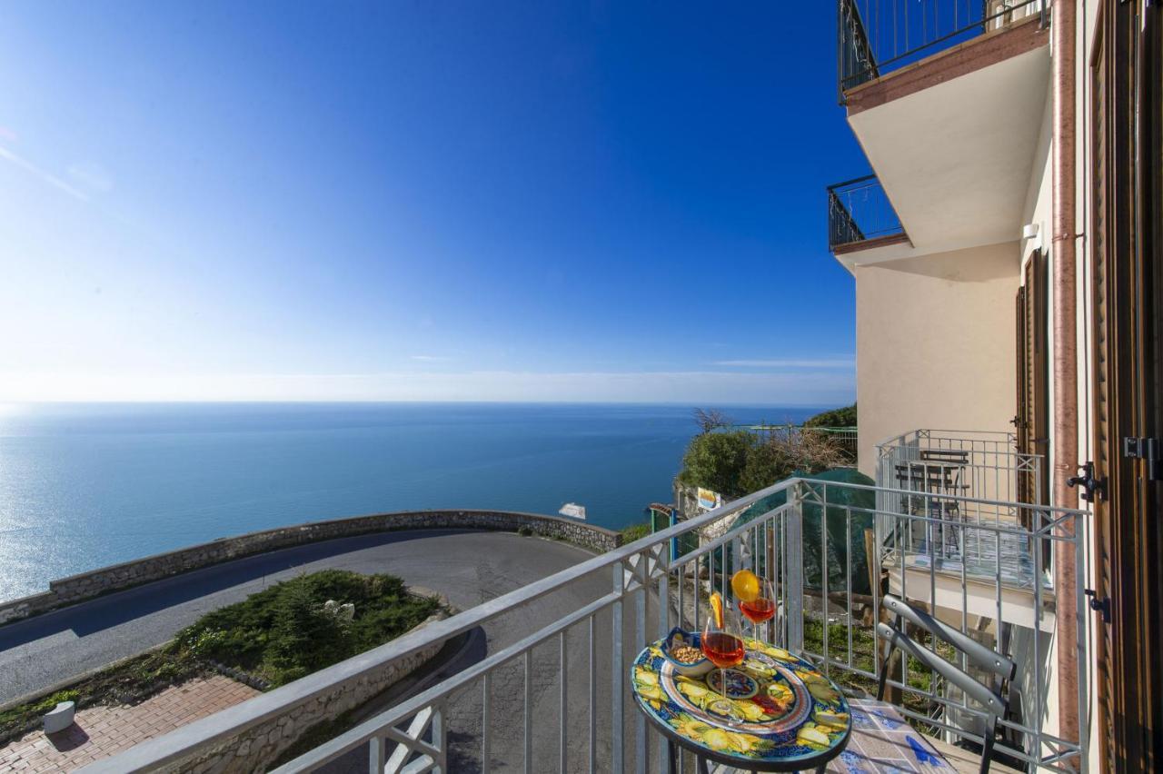 Appartement Domus Caterina à Furore Extérieur photo